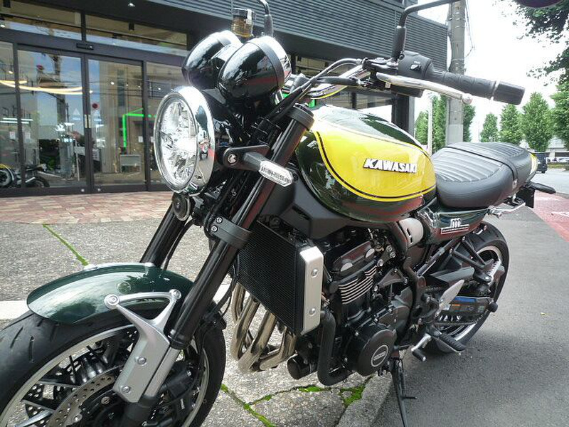 【中古】 黒いひまわり/新風舎/大橋敏生 カワサキ Z900RS (1059826) | 中古バイク・新車の事なら