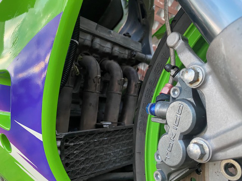 カワサキ ZXR400R 書類付き部品どり車！！ (1080625