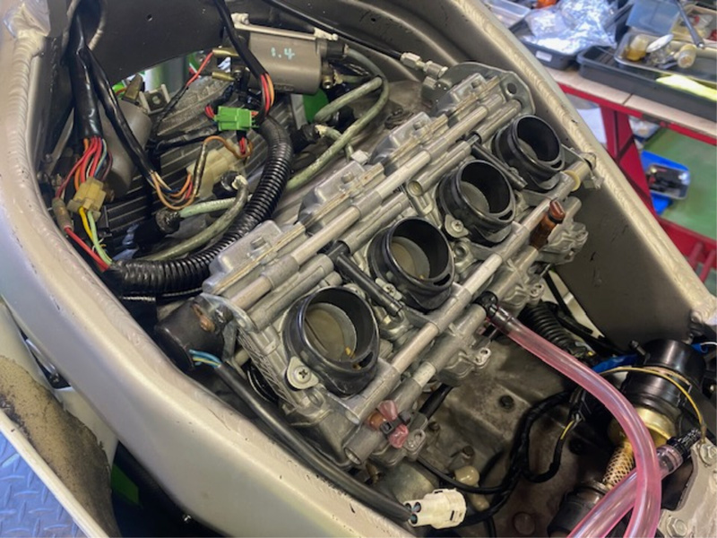 カワサキ ZXR400レストアベース車！EG始動OK！純正FCR