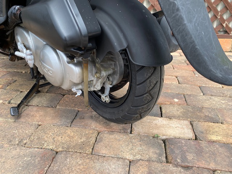 ★お支払い総額 4.2万円★ KYMCO アジリティ50 機関良好♪ 新品部品交換済み！ 車格大きめな原付！ 通勤通学に！ 走行テスト済み 関東圏内即日配送可能です！ キムコ アジリティー50 - 価格.com