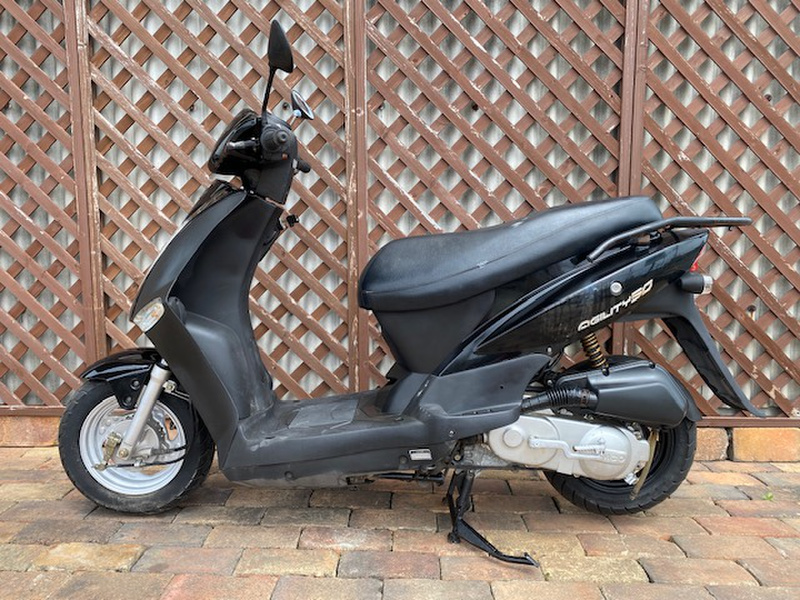 ★お支払い総額 4.2万円★ KYMCO アジリティ50 機関良好♪ 新品部品交換済み！ 車格大きめな原付！ 通勤通学に！ 走行テスト済み 関東圏内即日配送可能です！ キムコ アジリティー50 - 価格.com