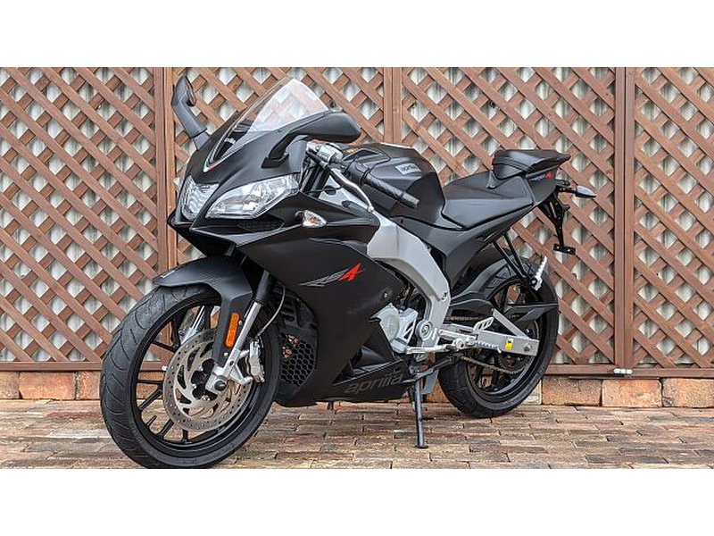 アプリリア アプリリア ５０ 中古バイク 新車の事ならバイクの窓口