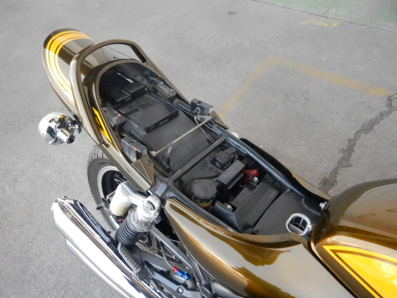 カワサキ ゼファー1100 (974840) | 中古バイク・新車の事
