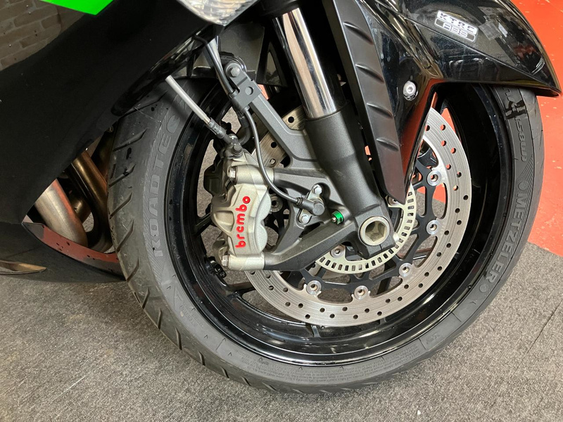 カワサキ Ninja ZX-14R HIGH GRADE カワサキ Ninja ZX-14R HIGH GRADE