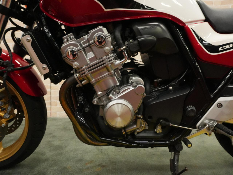 CB400SF Revo 6/13日までに現金手渡しで20％オフ Introducing and selling the [CB400SF VTEC REVO] with quizzes and