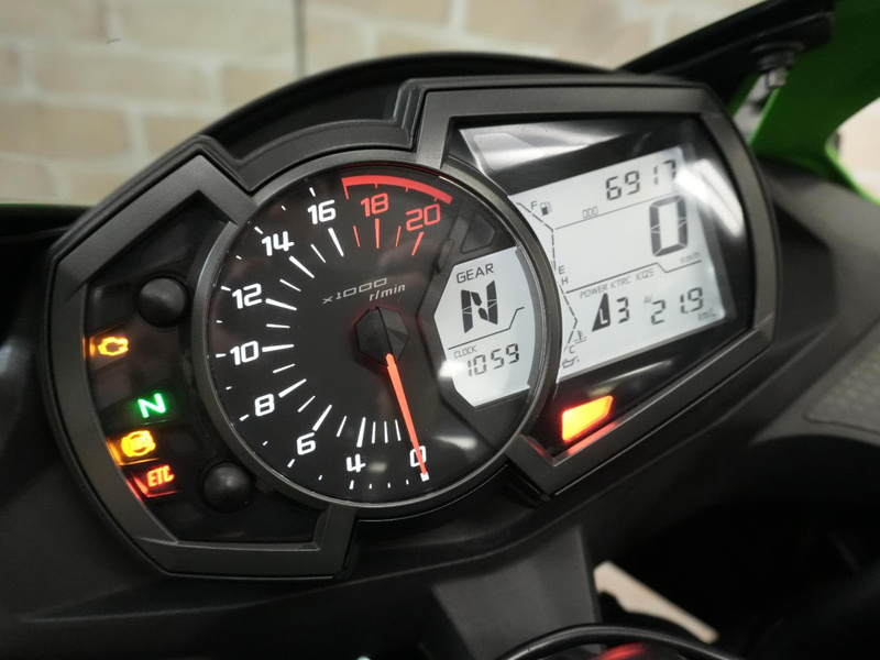 カワサキ Ninja ZX－25R SE KRT ED (1236351) | 中古