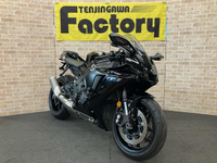 YZF-R1