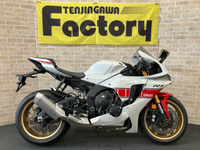 YZF-R1
