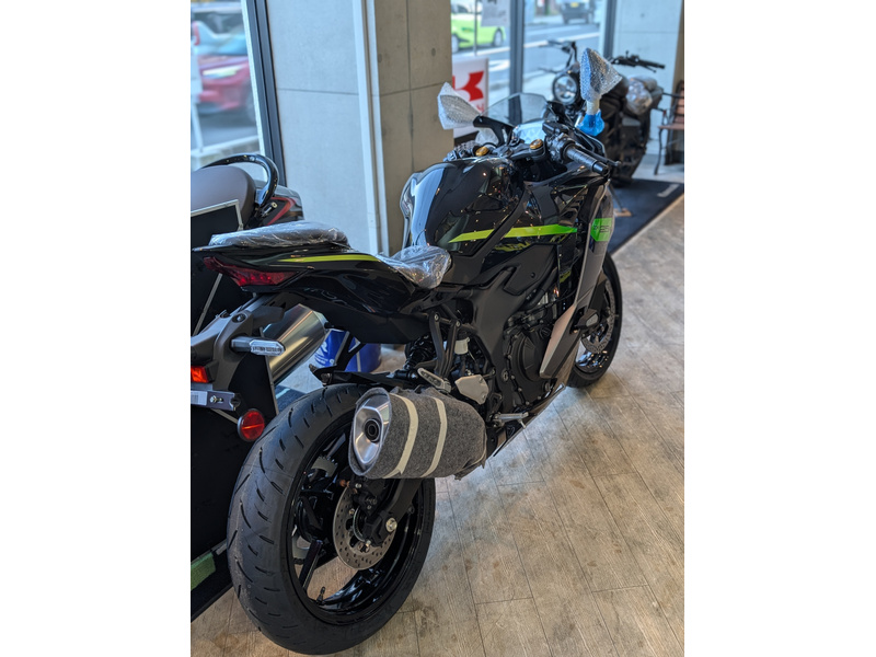 カワサキ Ninja ZX－25R SE クイックシフター (1206794