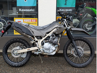 ＫＬＸ２３０　ＳＨＥＲＰＡ
