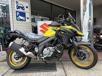 Ｖ－Ｓｔｒｏｍ　６５０ＸＴ　ＡＢＳ