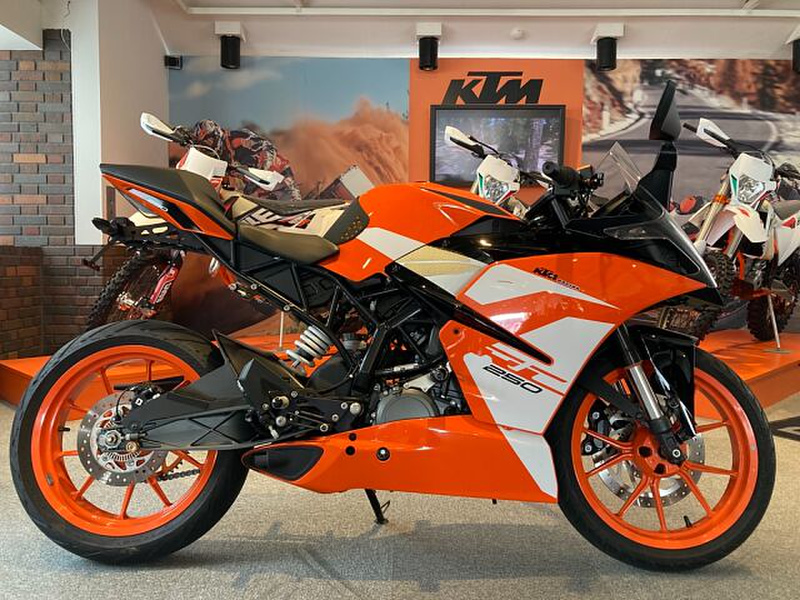 ｋｔｍ ｒｃ２５０ 851167 中古バイク 新車の事ならバイクの窓口