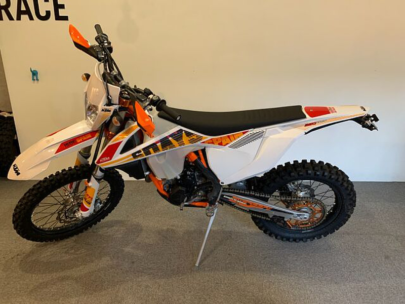 ｋｔｍ ｋｔｍ ２５０ｅｘｃ ｆ ｓｉｘｄａｙｓ 中古バイク 新車の事ならバイクの窓口