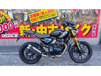 トライアンフ　スクランブラー４００Ｘ