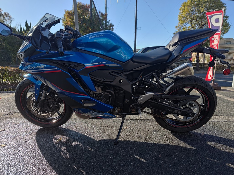 カワサキ Ninja ZX－4R SE ETC2．0 USB電源搭載