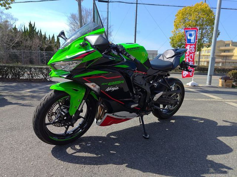 カワサキ Ninja ZX－25R SE KRT Edition