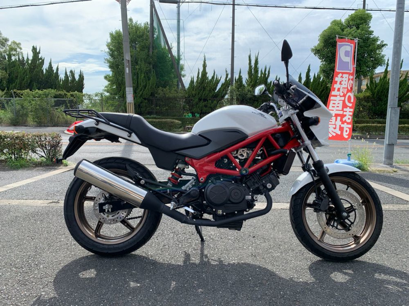 ホンダ ｖｔｒ２５０ ２０１６年最終モデル １オーナー車 中古バイク 新車の事ならバイクの窓口