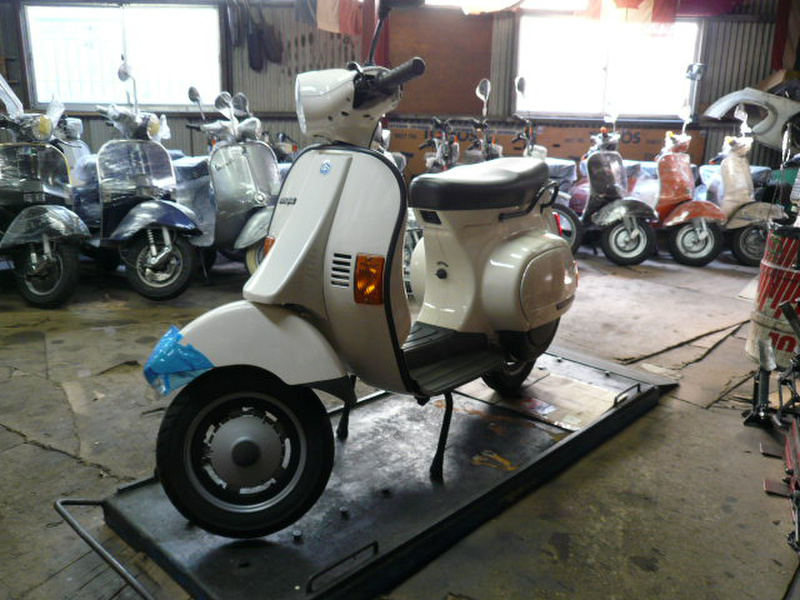 ベスパ ベスパ ５０ａ 中古バイク 新車の事ならバイクの窓口