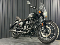 Ｒエンフィールド　Ｍｅｔｅｏｒ３５０　スーパーノヴァ