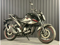 ジクサー１５０