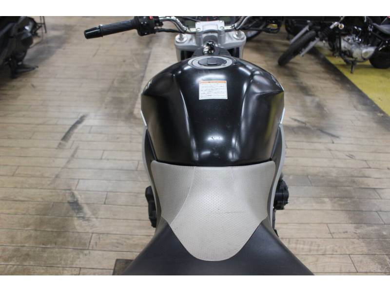 スズキ GSR400 (1055846) | 中古バイク・新車の事ならバイクの窓口