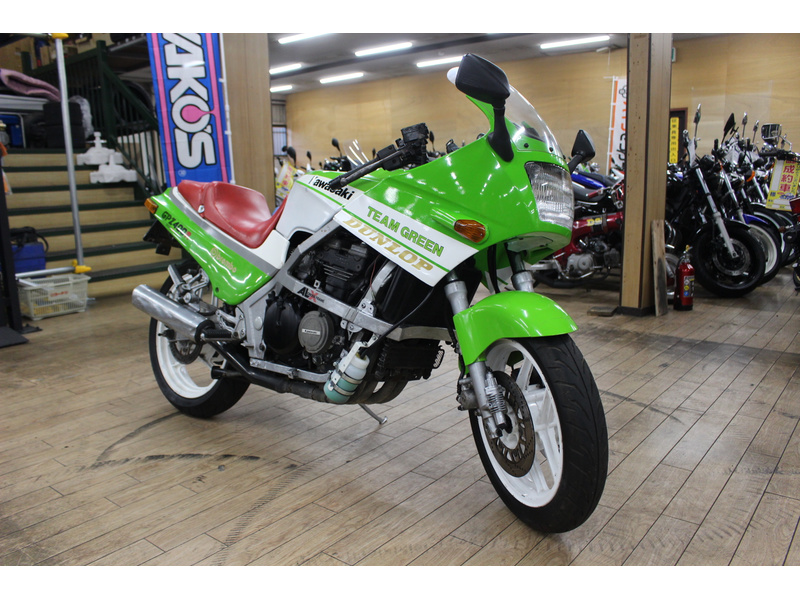 カワサキ ＧＰＸ４００Ｒ (1064042) | 中古バイク・新車の事ならバイクの窓口