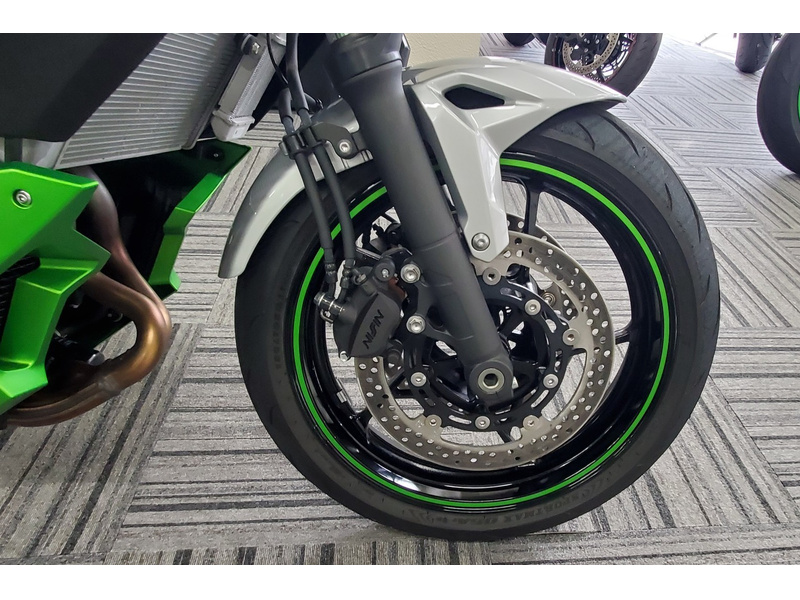 カワサキ Z7 Hybrid (1189270) | 中古バイク・新車の事なら