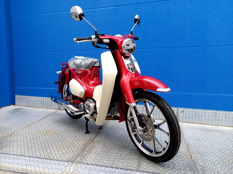 新古・美品】ホンダ スーパーカブC125 JA48 ボディカラーブルー 赤