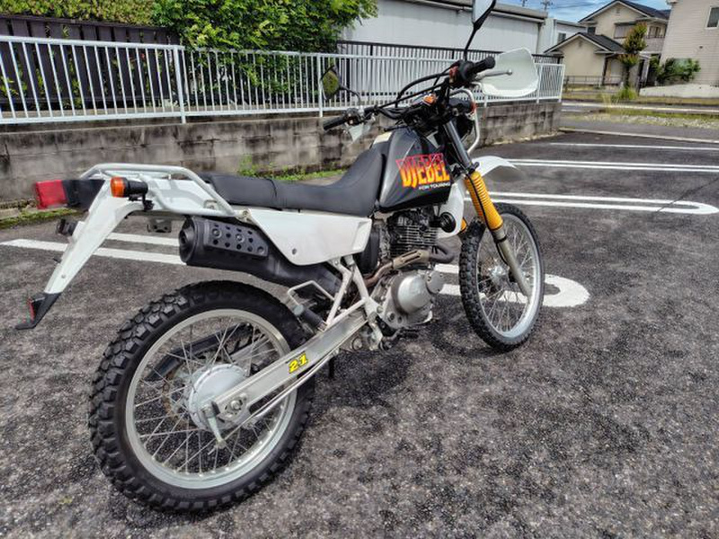 スズキ ジェベル200 (1213799) | 中古バイク・新車の事ならバイクの窓口 スズキ ジェベル200 (1213799) | 中古バイク・新車の事ならバイクの窓口
