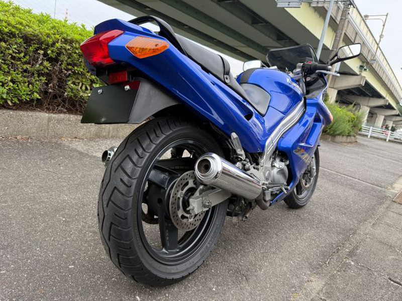 カワサキ ZZR250 (1239348) | 中古バイク・新車の事ならバイクの窓口