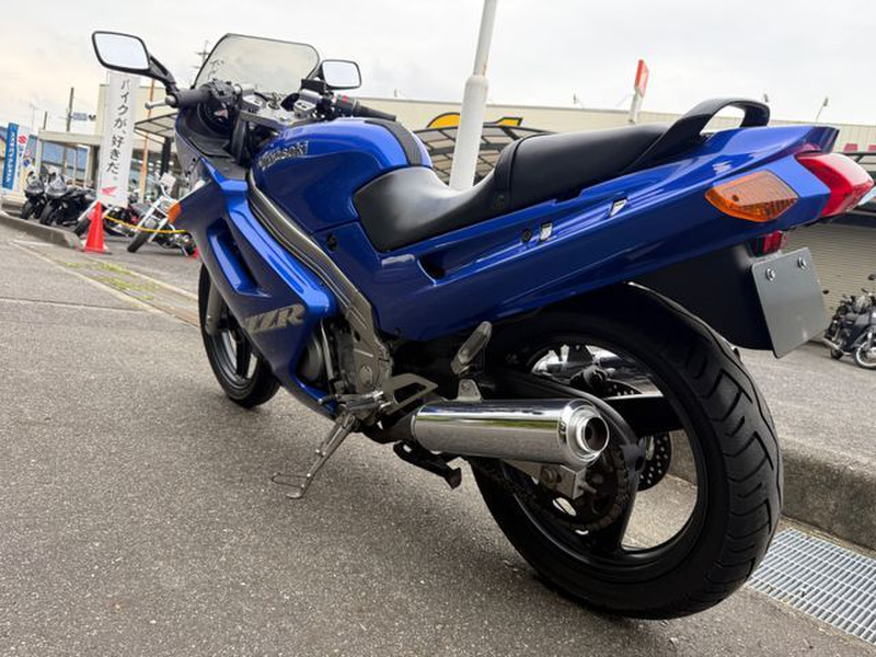 カワサキ ZZR250 (1239348) | 中古バイク・新車の事ならバイクの窓口
