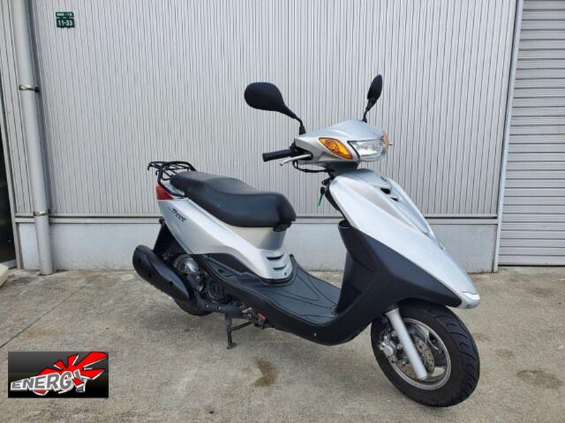 ヤマハアクシストリート 125cc 白 （ヤマハ 新色 アクシストリート 