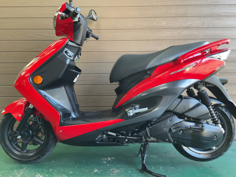 アドレスV125S カスタム多数！社外マフラー LED等！125cc