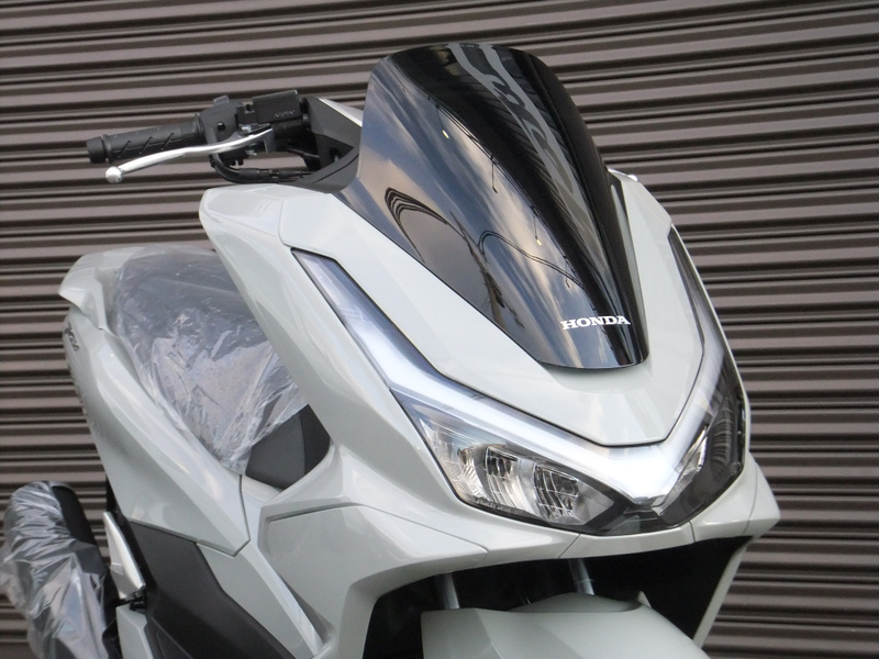 売却済み【美車】PCX 2025年式 低走行2002km パールジュピターグレー 即乗りOK！ ホンダ PCX 2025年モデル パールジュピターグレー (1127039
