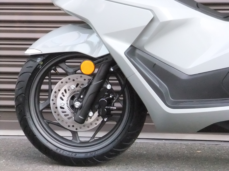 ホンダ PCX 2025年モデル パールジュピターグレー (1127039