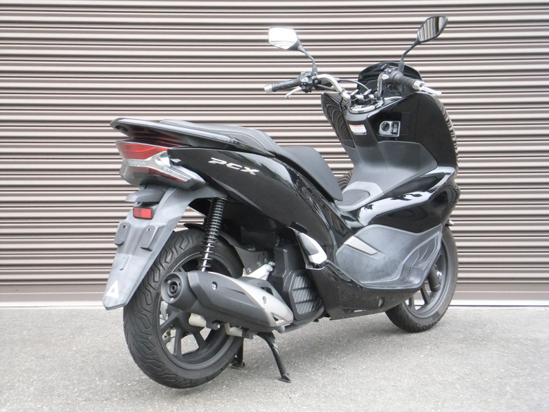ホンダ PCX JF81型 ワンオーナー車 アラームキット付き