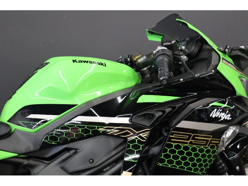 中古　 Kawasaki ZX-25R SE中古車両入荷してます☆彡 [最新情報] | U-MEDIA