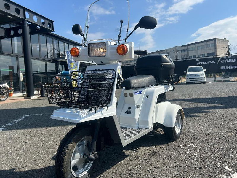 HONDA ジャイロX 白 格安配送キャンペーン 期間限定 諸経費０円 始動確認済み 自賠責加入で乗れます 即納車有り 激安 横浜 都筑 宮前 ホンダから「ジャイロ」の最新モデルが登場 元祖3輪スクーターの魅力と