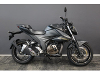 ジクサー２５０