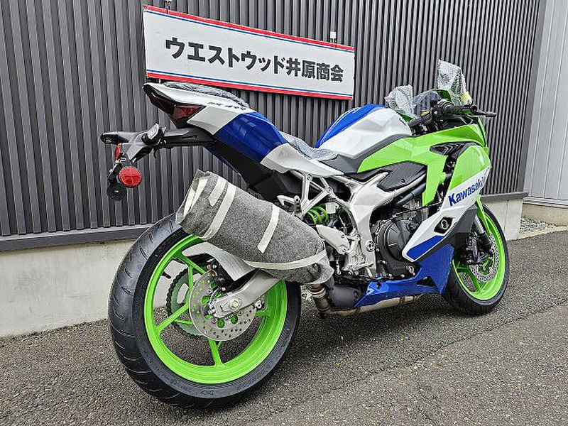 カワサキ Ｎｉｎｊａ ＺＸ－４ＲＲ ＫＲＴ ＥＤＩＴＩＯＮ (1025422 