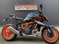 ＫＴＭ１２９０スーパーＤＵＫＥ-Ｒ