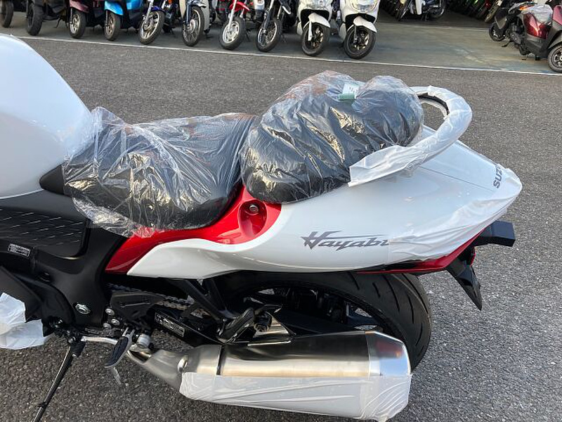 市場 GSX1300Rハヤブサ スズキ 新品 リアマスターシリンダーピン 即納 バイク 09200-06068-000 6X18.2 部品 在庫有 純正