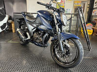 ジクサー２５０