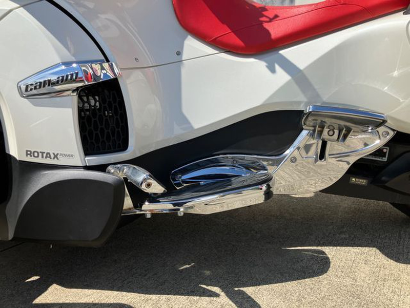 BRP カンナム Spyder RT (1233113) | 中古バイク・新車の事