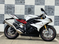 トライアンフ　デイトナ６７５Ｒ