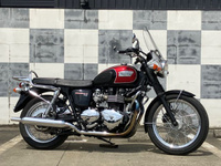 トライアンフ　ボンネビルＴ１００