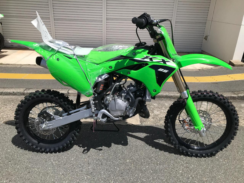 KX85 書類あり （KX85公道仕様‼️ 書類あり！ 修理に自信ある方