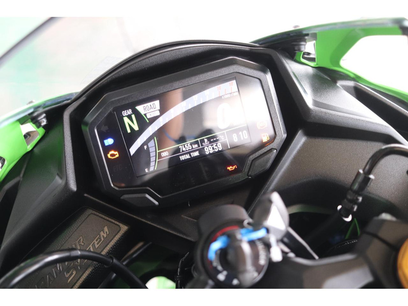 カワサキ Ninja ZX－4RR KRT EDITION