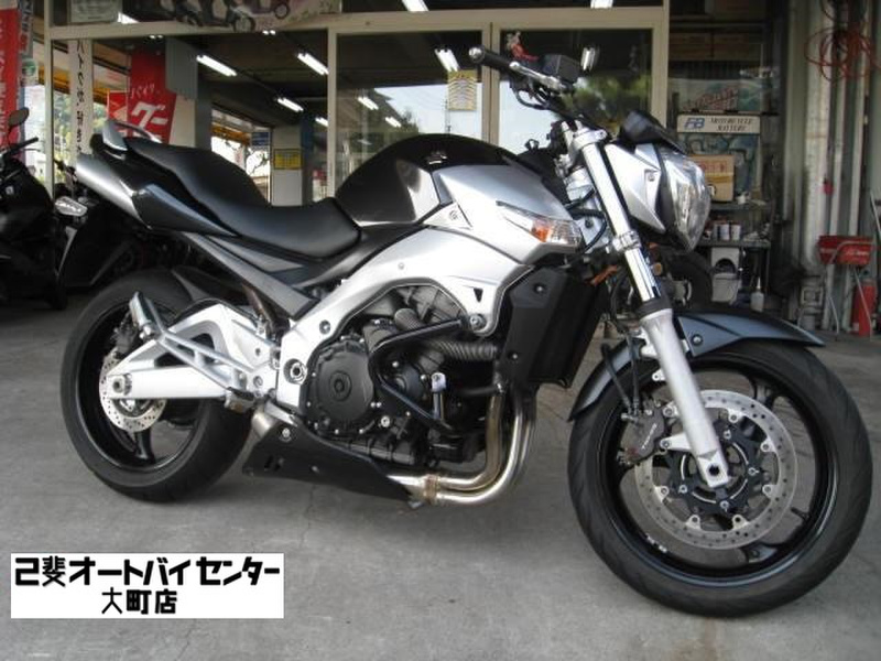 スズキGSR400 パーツ売ります（未使用品＆）(値下致しました）