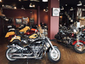 尼崎本店はハーレーの中古車を豊富に揃えております。